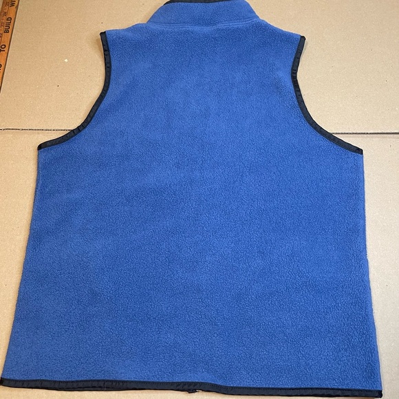 VTG Northern Getaway Children's Fleece Zip Up Vest With Pockets Blue Size Large - Picture 2 of 8
